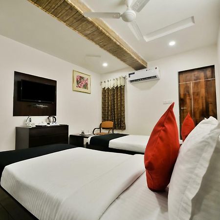 Capital O 39331 Hotel Retaj Bhilwara ภายนอก รูปภาพ