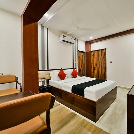 Capital O 39331 Hotel Retaj Bhilwara ภายนอก รูปภาพ